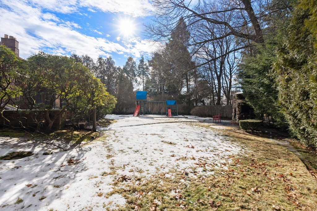 100 Larchmont Road Melrose, MA 02176 - Photo 27 of 38 Gallery Image 27