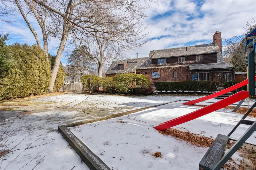 100 Larchmont Road Melrose, MA 02176 - Photo 28 of 38 Gallery Image 28