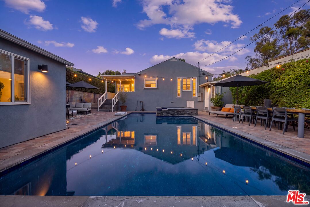 2219 Silver Ridge Avenue Los Angeles, CA 90039 - Photo 3 of 20 Gallery Image 3