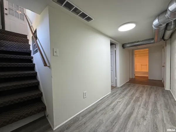 $79,900 | 902 East Pierce Street, Macomb, IL 61455