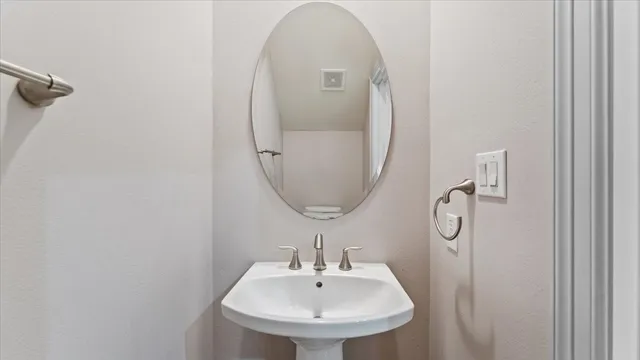 $3,500 | 931 West 23rd Street, Unit I, Houston, TX 77008