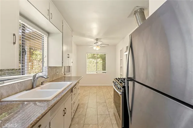 $2,499 | 4183 Tujunga Avenue, Studio City, CA 91604