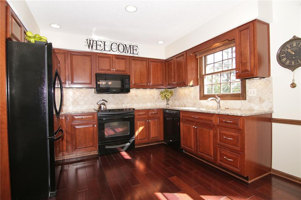 12559 Charing Cross Road Carmel, IN 46033 - Photo 12 of 29 Gallery Image 12