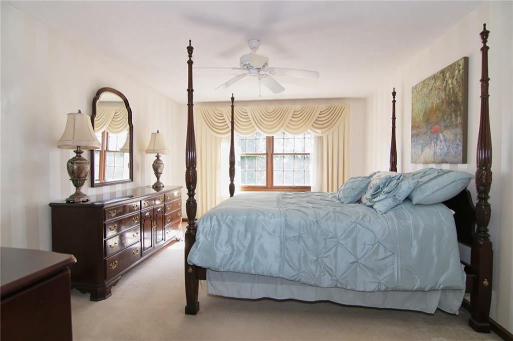 12559 Charing Cross Road Carmel, IN 46033 - Photo 18 of 29 Gallery Image 18