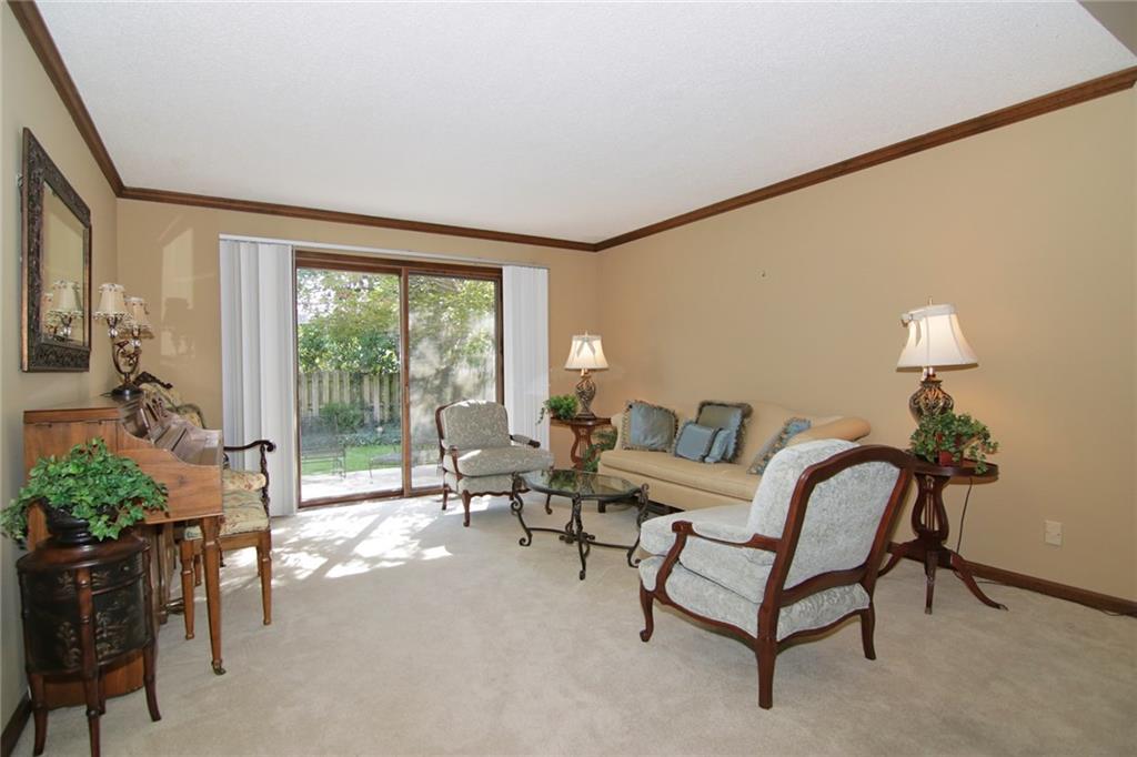 12559 Charing Cross Road Carmel, IN 46033 - Photo 4 of 29 Gallery Image 4