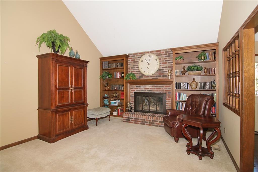12559 Charing Cross Road Carmel, IN 46033 - Photo 7 of 29 Gallery Image 7