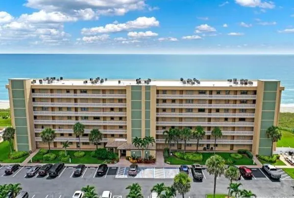 $6,000 | 10200 South Ocean Drive, Unit 104, Jensen Beach, FL 34957