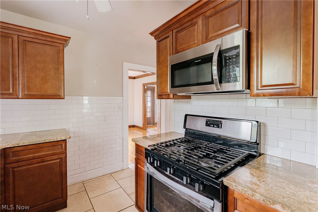 1660 Maple Road Cleveland Heights, OH 44121 - Photo 12 of 35 Gallery Image 12