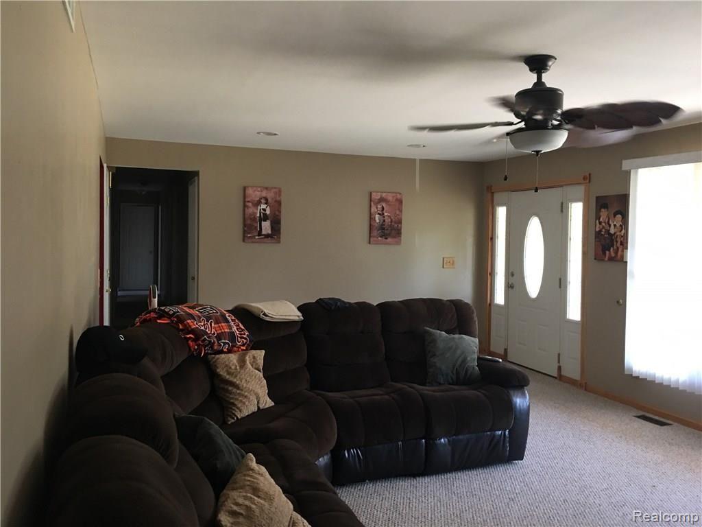 46550 Wear Road Belleville, MI 48111 - Photo 3 of 20