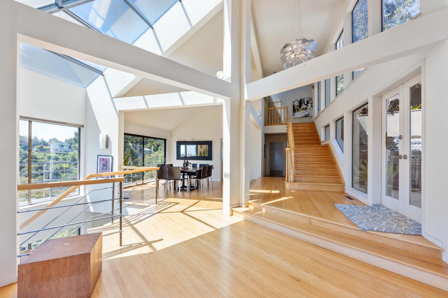 1305 Southdown Road Hillsborough, CA 94010 - Photo 13 of 72