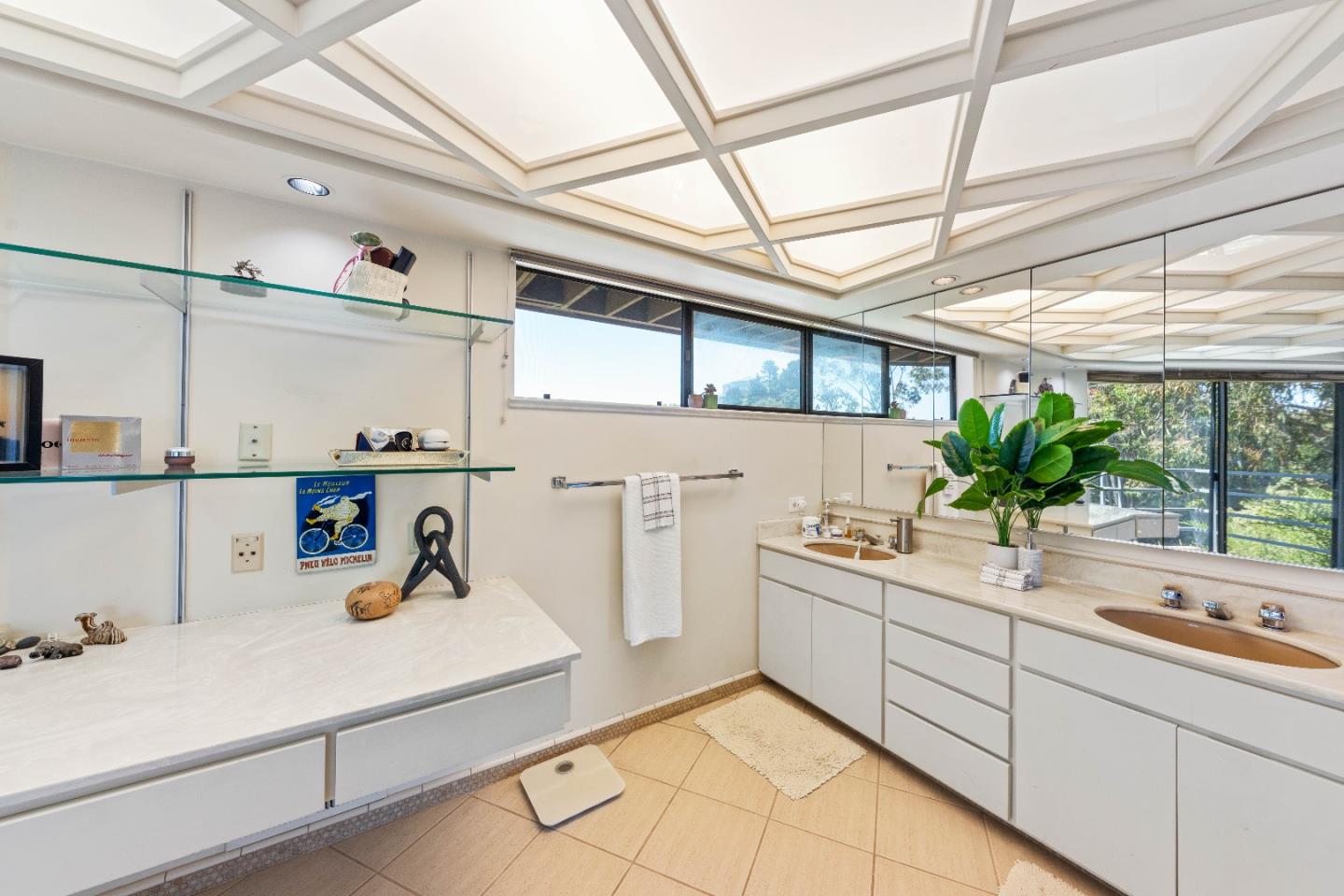 1305 Southdown Road Hillsborough, CA 94010 - Photo 39 of 72