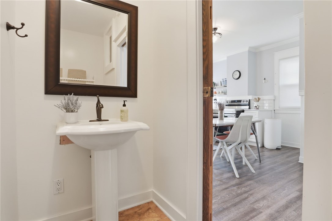 158 Merriman Street Rochester, NY 14607 - Photo 17 of 40