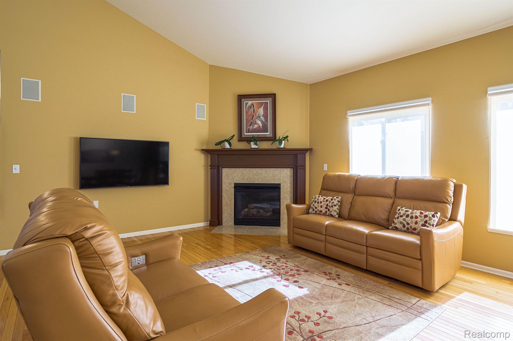 2125 Lagoon Drive Rochester, MI 48309 - Photo 14 of 59 Gallery Image 14