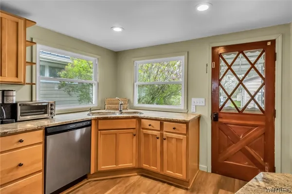 $185,000 | 54 North Shore Drive, Hamburg, NY 14219