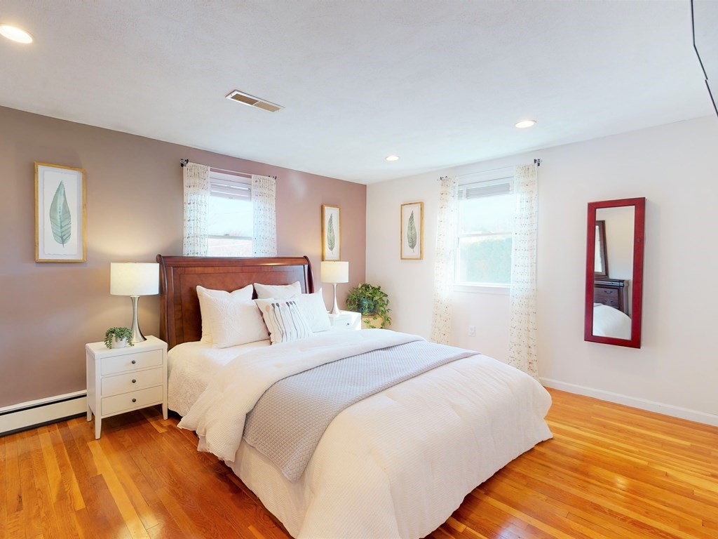 53 Brookbridge Road Stoneham, MA 02180 - Photo 12 of 42 Gallery Image 12