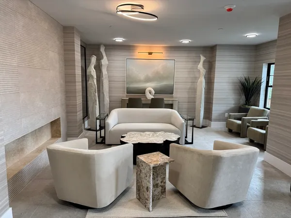 $752,900 | 20 Audubon Way, Unit 102, Canton, MA 02021