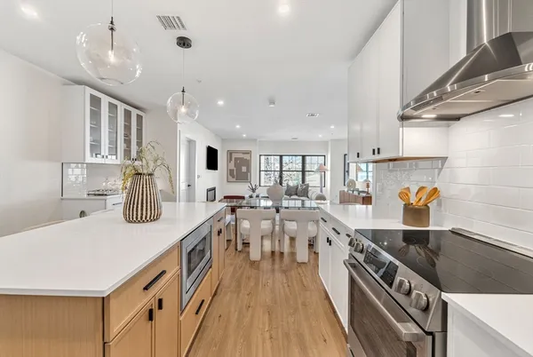 $752,900 | 20 Audubon Way, Unit 102, Canton, MA 02021