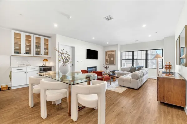 $752,900 | 20 Audubon Way, Unit 102, Canton, MA 02021