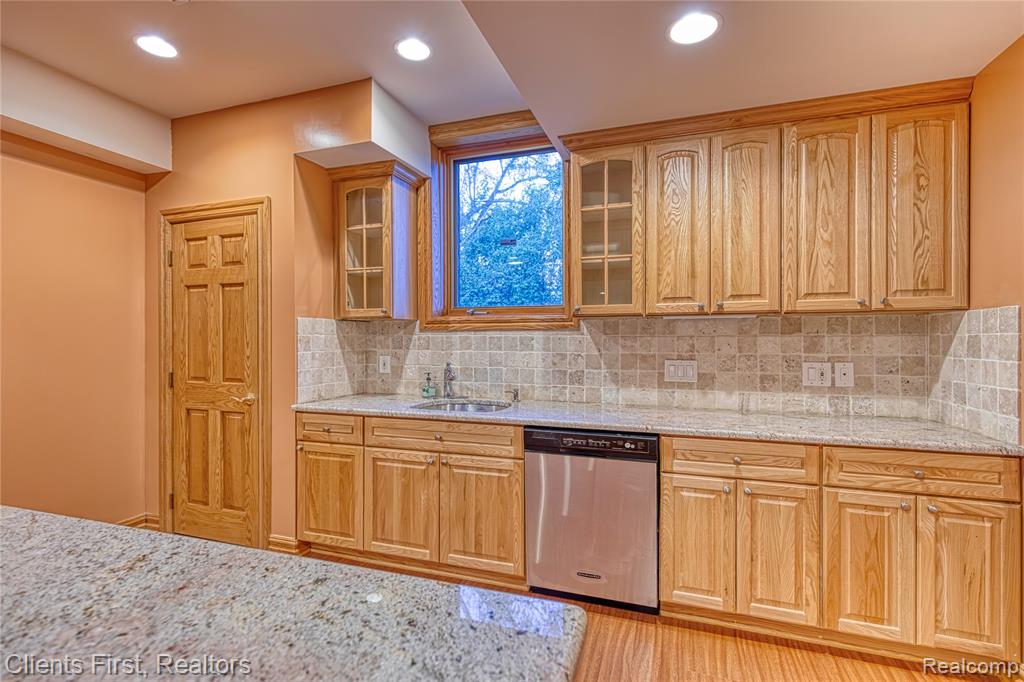 40600 8 Mile Road Northville, MI 48167 - Photo 70 of 99