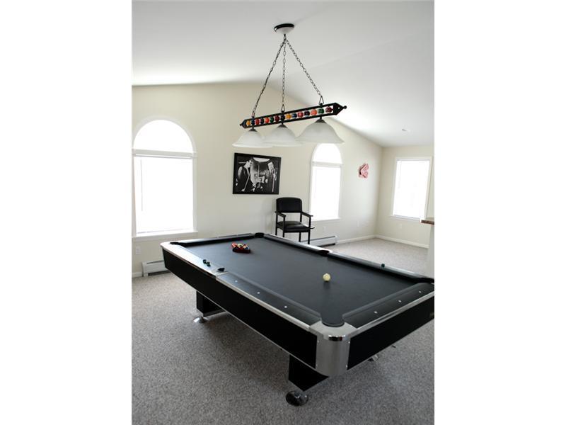 131 Heath Road Saco, ME 04072 - Photo 23 of 30 Den/Family/Great Room.