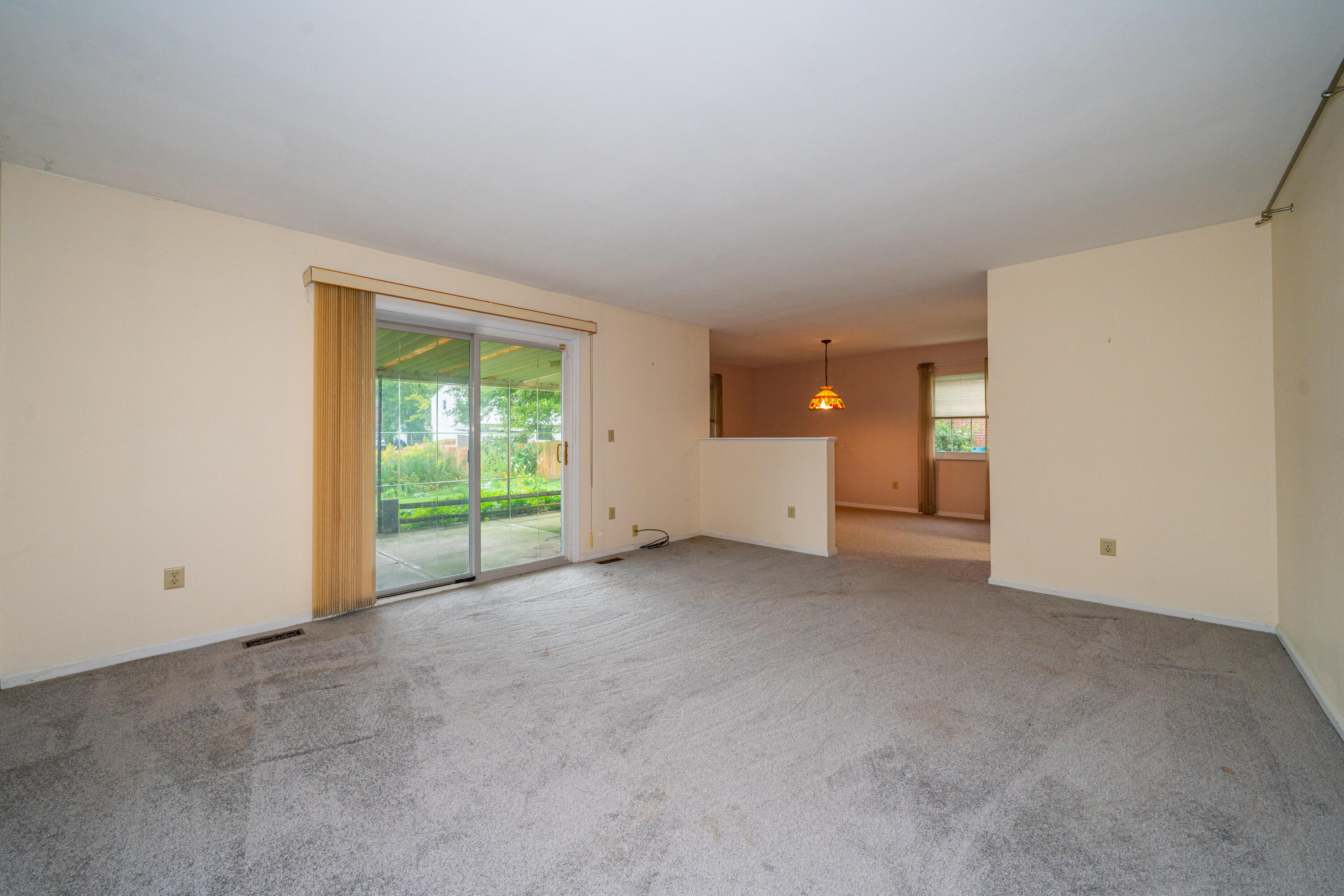 4337 Ridgepath Drive Dayton, OH 45424 - Photo 5 of 52 4
