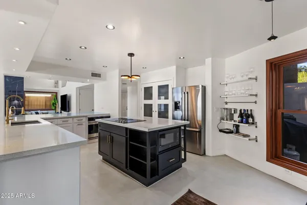 $774,999 | 8915 North Drey Lane, Phoenix, AZ 85021