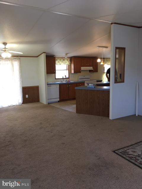 740 East Butter Road Dover, PA 17315 - Photo 4 of 27