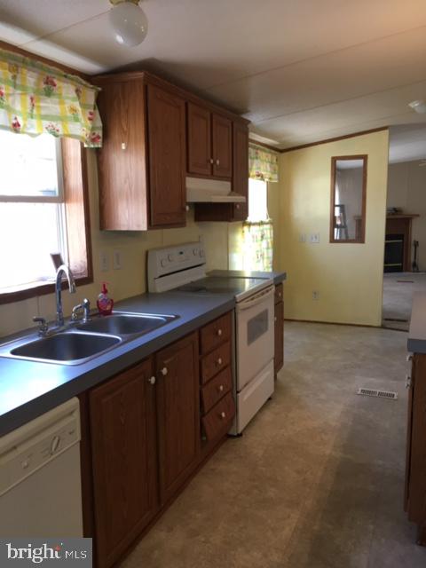 740 East Butter Road Dover, PA 17315 - Photo 5 of 27