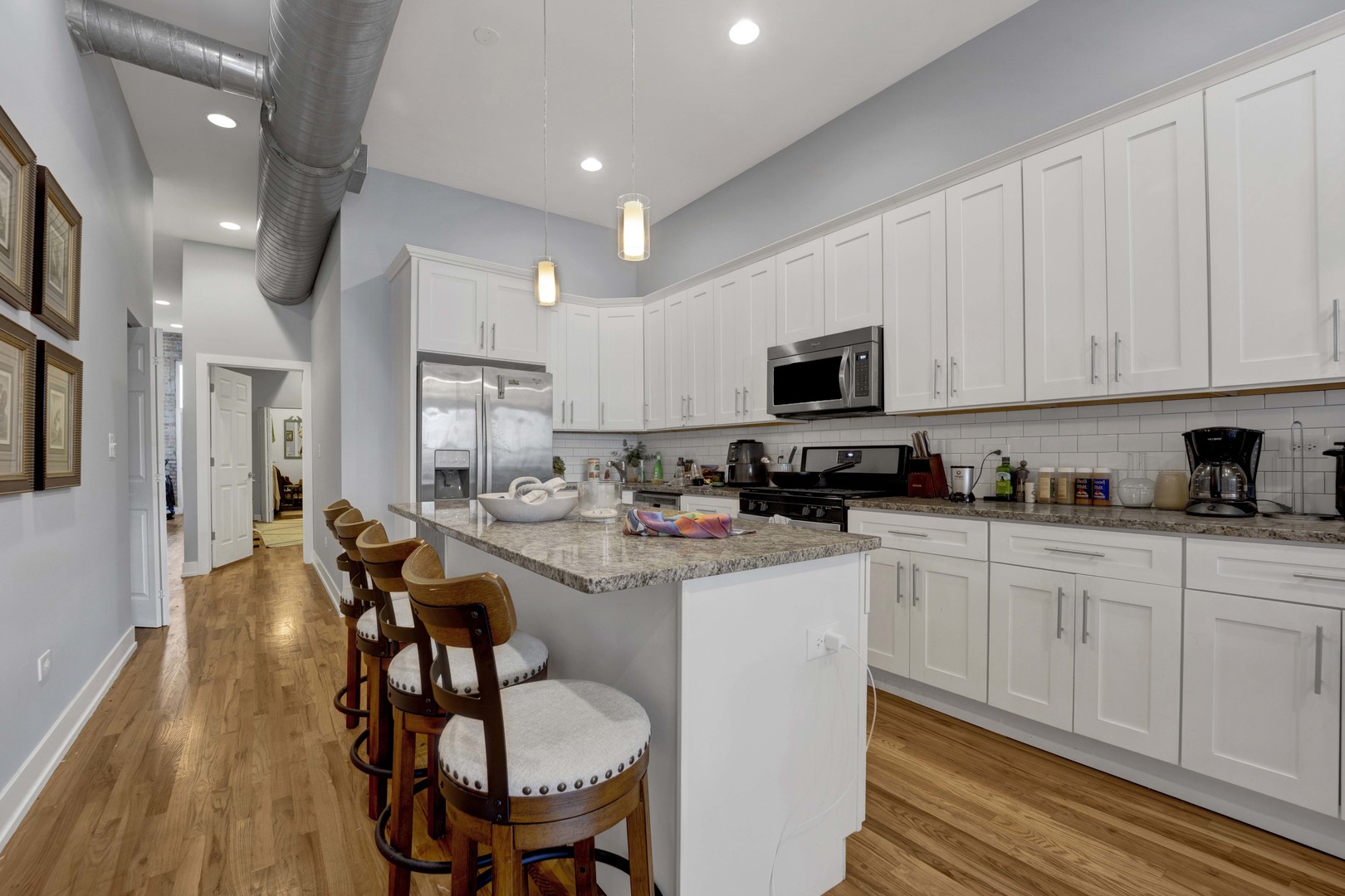 1015 West Lake Street, Unit 2 Chicago, IL 60607 - Photo 3 of 16