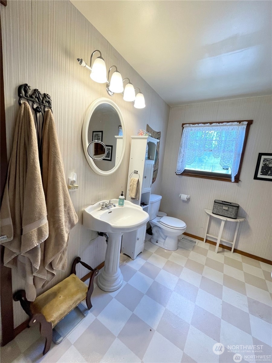 154 Aeneas Valley Road Tonasket, WA 98855 - Photo 17 of 35 Gallery Image 17