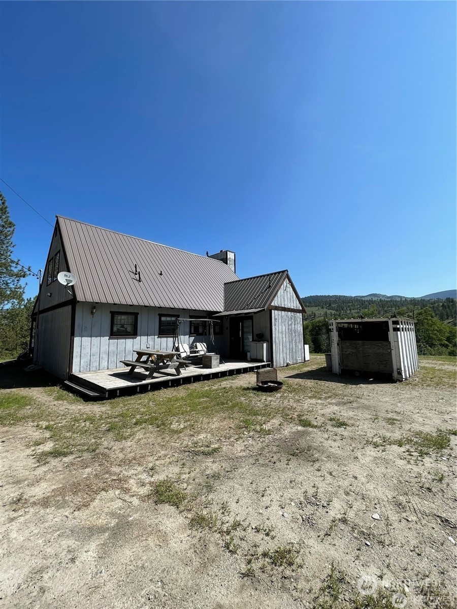 154 Aeneas Valley Road Tonasket, WA 98855 - Photo 7 of 35 Gallery Image 7