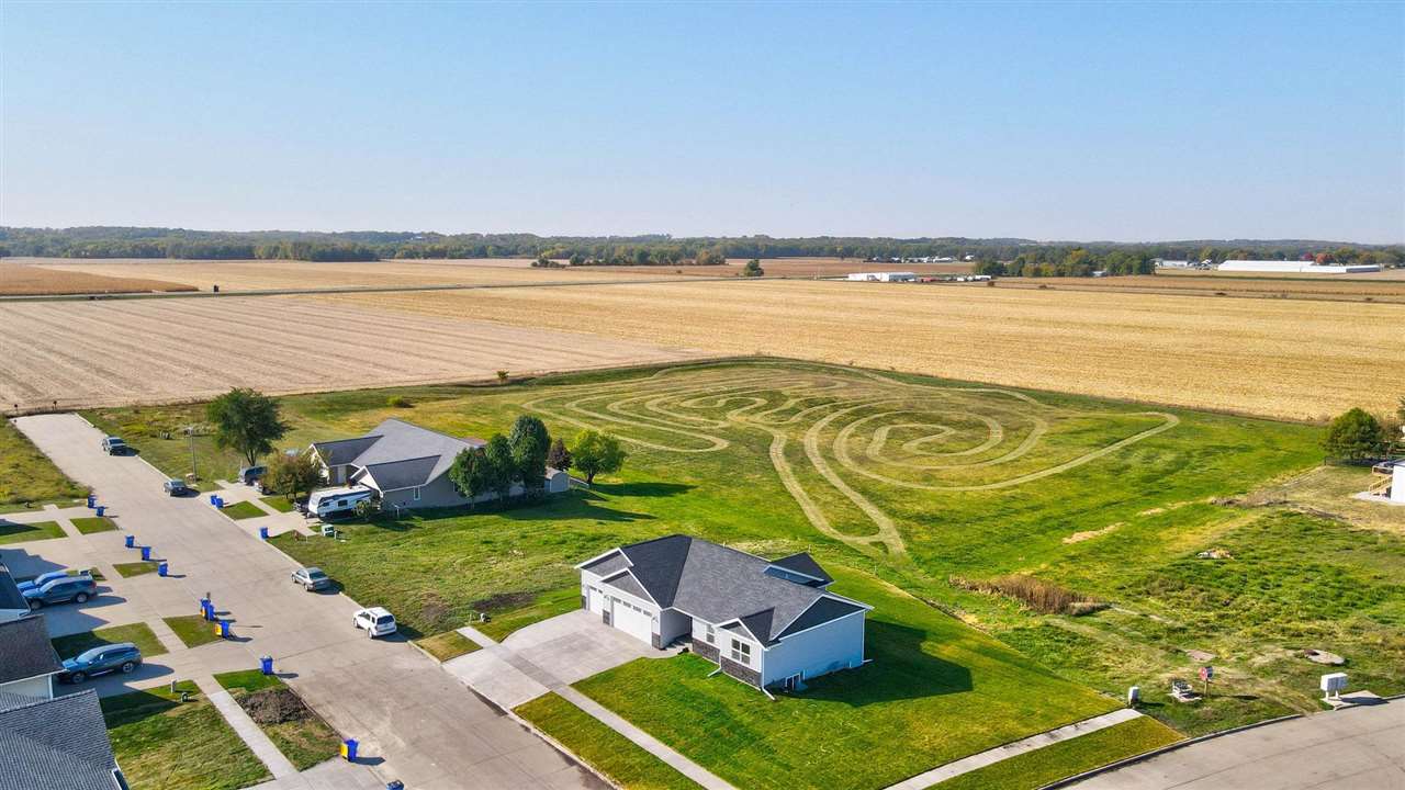 717 West 3rd Street Kalona, IA 52247 - Photo 3 of 45 Gallery Image 3
