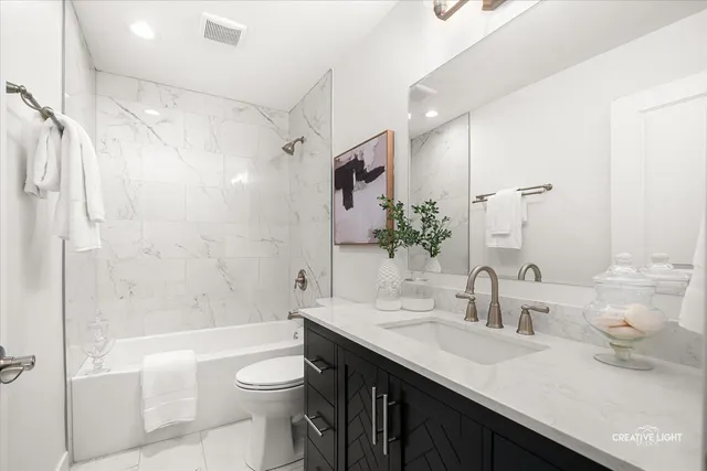 $400,000 | 5505 Pershing Avenue, Downers Grove, IL 60515