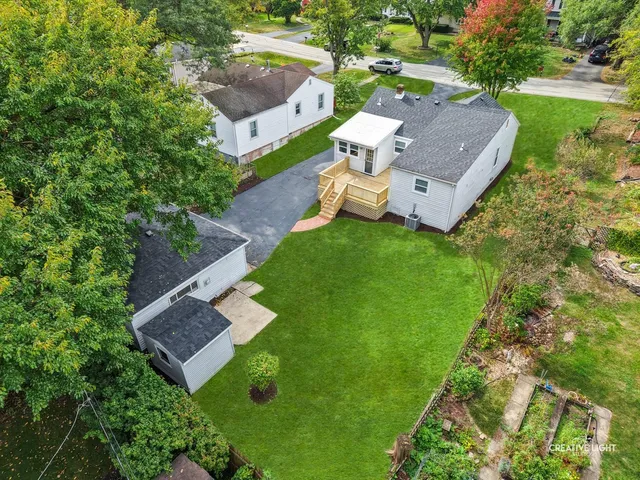 $400,000 | 5505 Pershing Avenue, Downers Grove, IL 60515