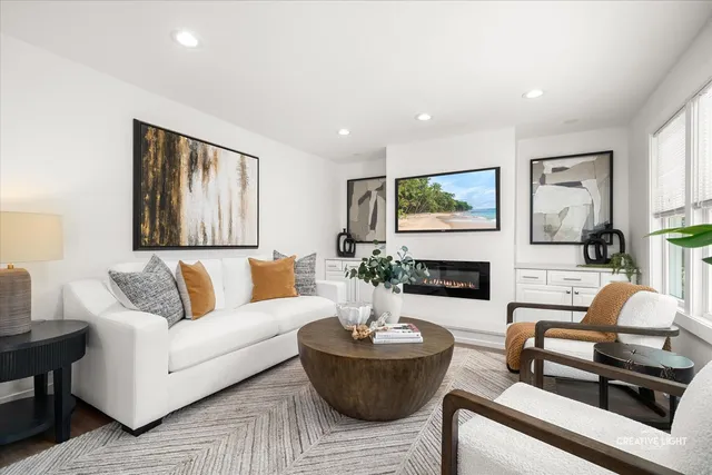 $400,000 | 5505 Pershing Avenue, Downers Grove, IL 60515