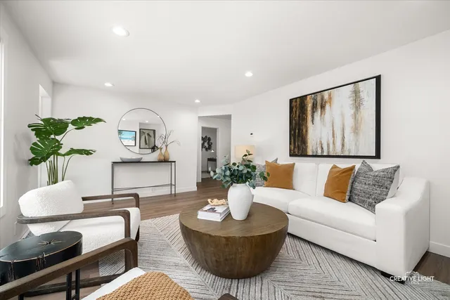 $400,000 | 5505 Pershing Avenue, Downers Grove, IL 60515