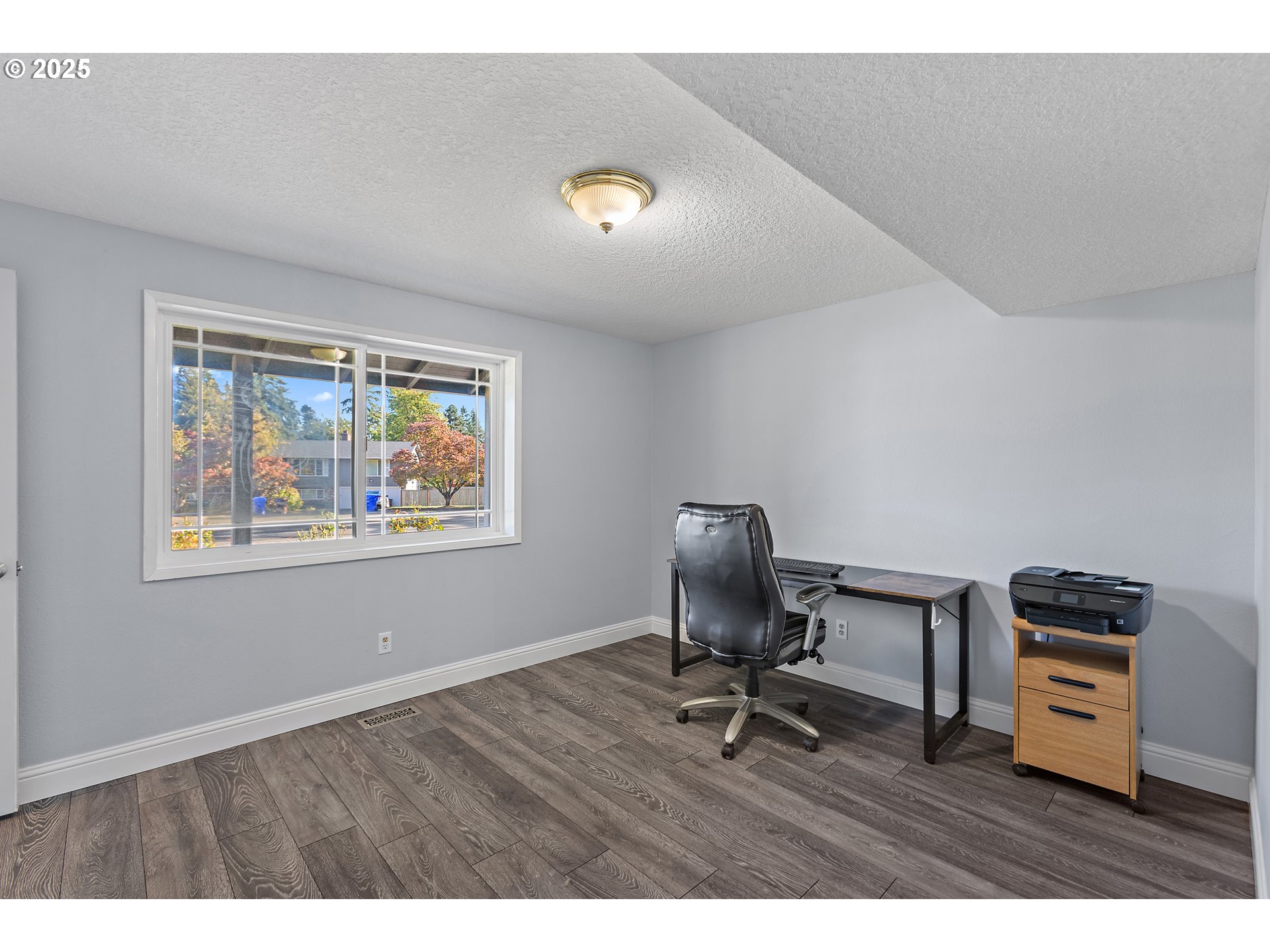 17230 Southeast Valley View Road Gladstone, OR 97027 - Photo 23 of 48 Gallery Image 23