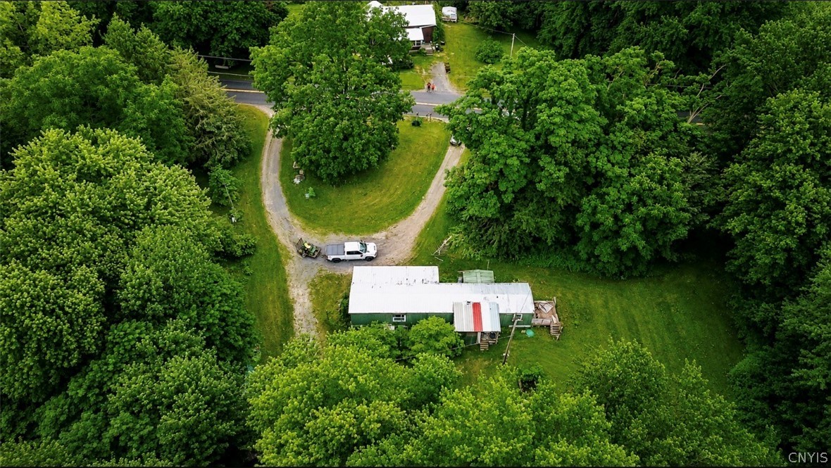 10337 Short Cut Road Cato, NY 13166 - Photo 3 of 15