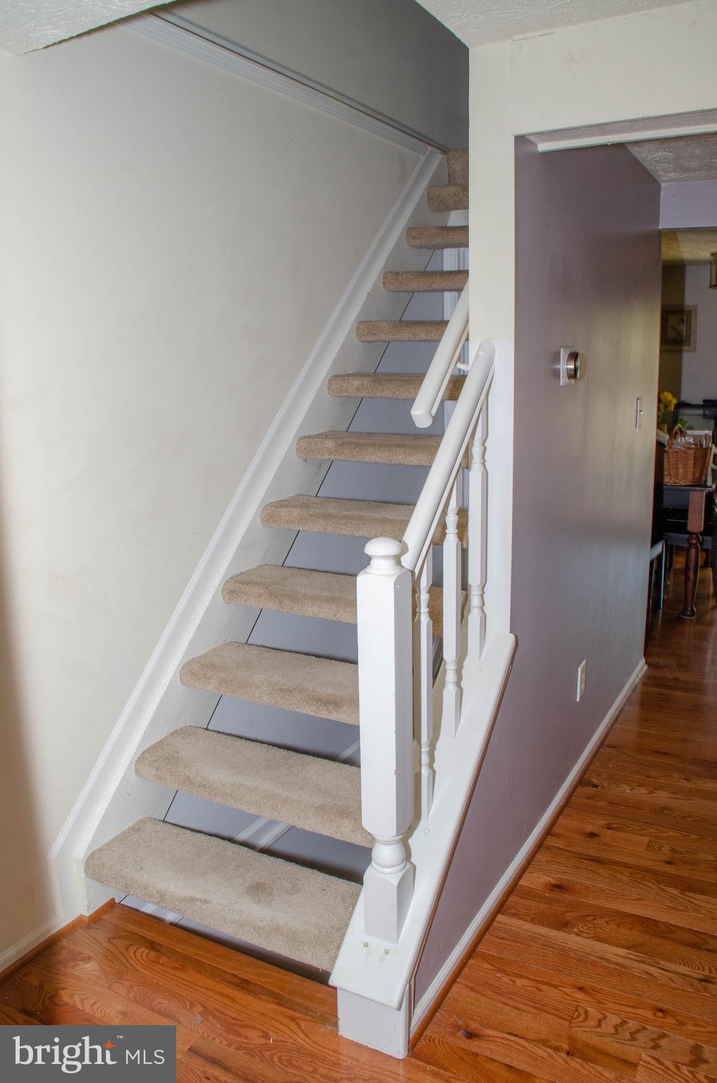19 Trailwood Road Nottingham, MD 21236 - Photo 11 of 26 Open stairway!
