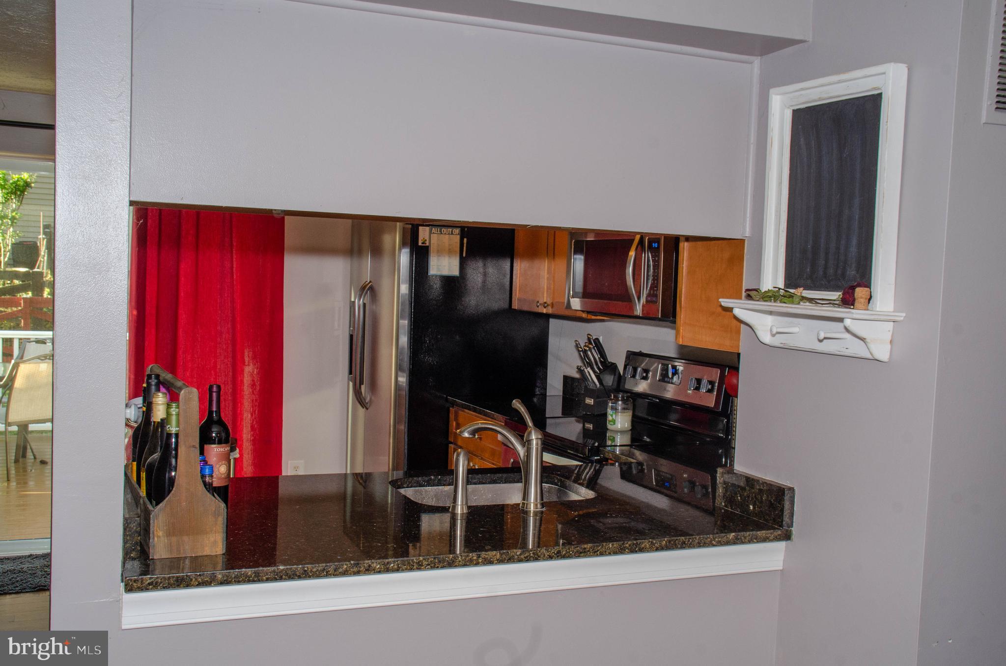 19 Trailwood Road Nottingham, MD 21236 - Photo 6 of 26 Kitchen pass-thru