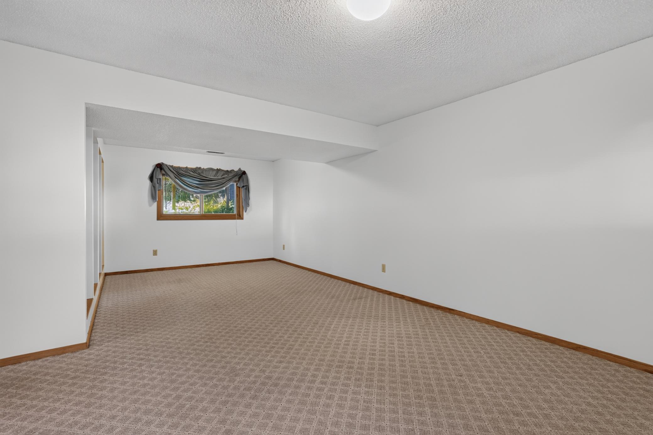 4911 22nd Avenue Northwest Rochester, MN 55901 - Photo 28 of 43