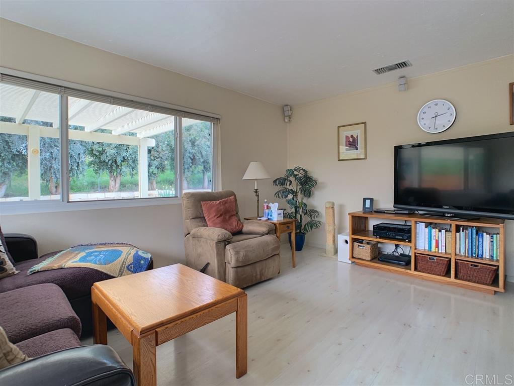 8618 Dunwoodie Road Santee, CA 92071 - Photo 10 of 16