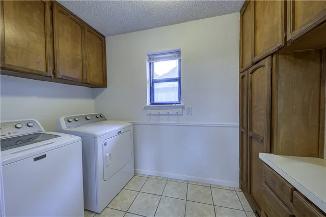 $279,000 | 2413 Cricket Hollow Drive, Corpus Christi, TX 78414