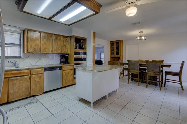 $279,000 | 2413 Cricket Hollow Drive, Corpus Christi, TX 78414