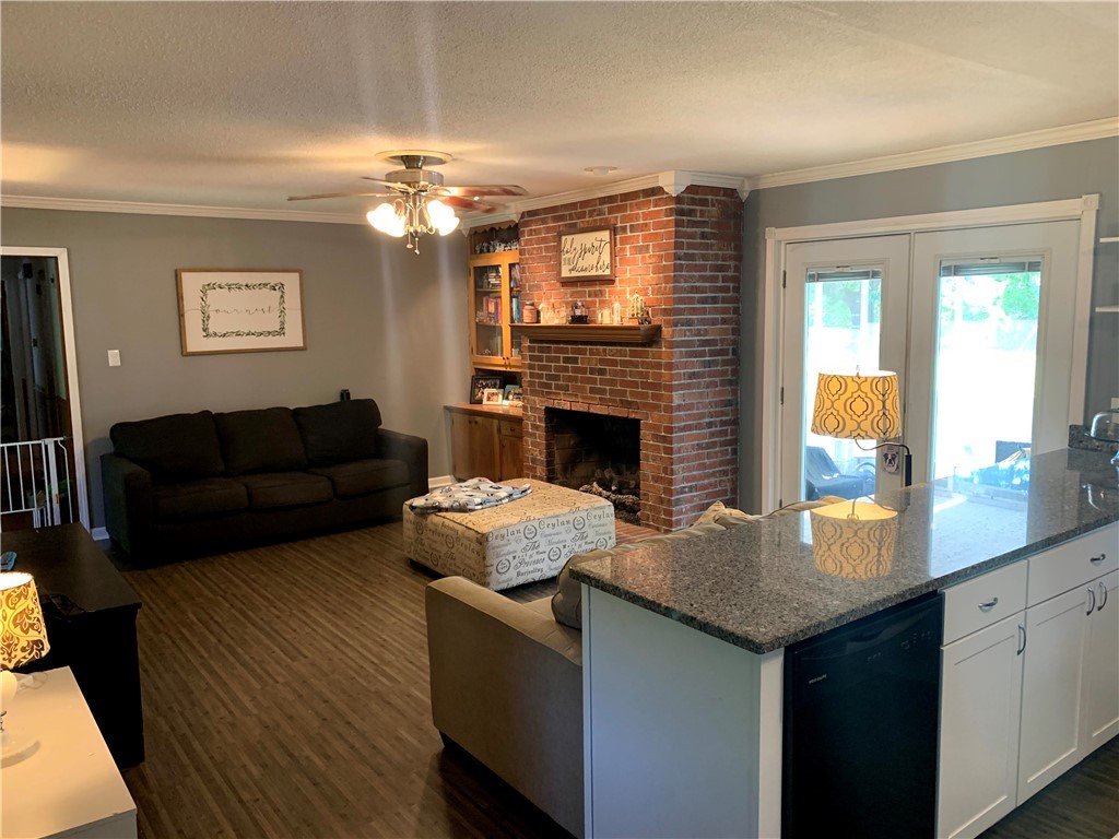 2019 Old Spring Drive Anderson, SC 29625 - Photo 4 of 15