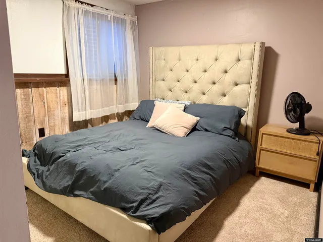 $439,000 | 114 North 9th Street, Saratoga, WY 82331