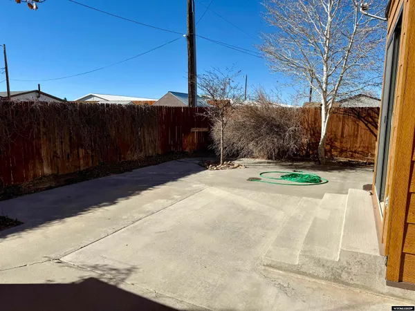 $439,000 | 114 North 9th Street, Saratoga, WY 82331