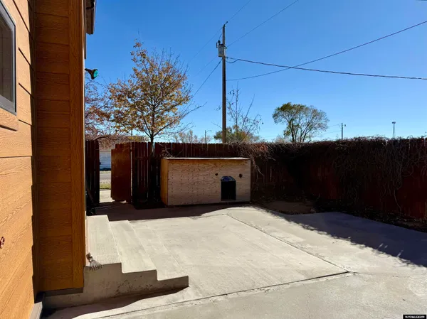 $439,000 | 114 North 9th Street, Saratoga, WY 82331