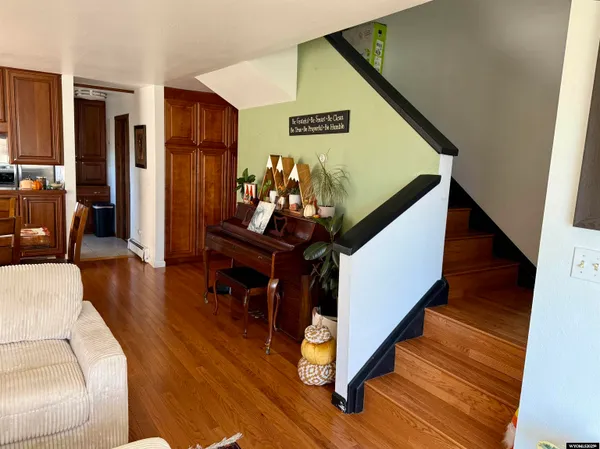 $439,000 | 114 North 9th Street, Saratoga, WY 82331