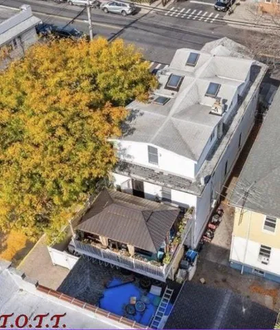 a view of an outdoor space